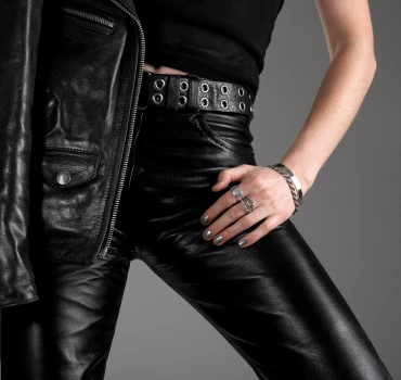 Leder-Fetisch, Artikelbild