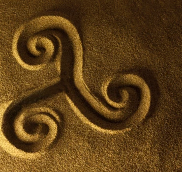 Triskele, Artikelbild