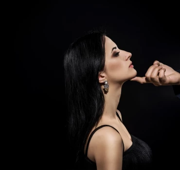 Devotion, Artikelbild