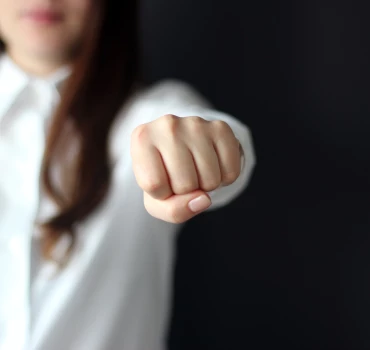 Analfisting, Artikelbild