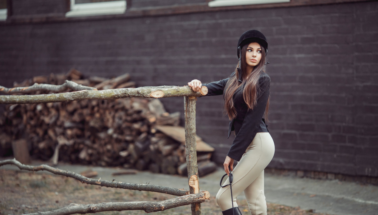 Die geile Dreilochstute geht bei der Triple Penetration durch 2, Artikelbild