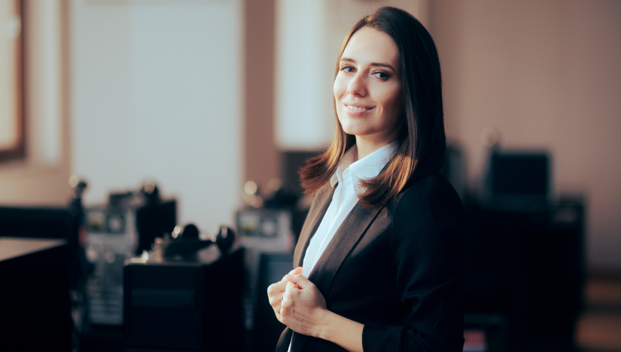 Femdom selbstbewusste Business-Frau