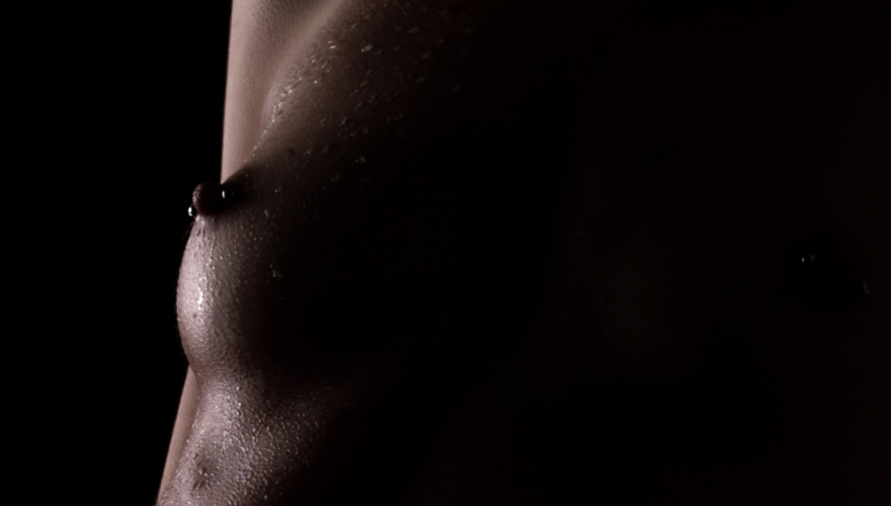 In zwei schmerzhaften Stichen zur Ekstase, Artikelbild