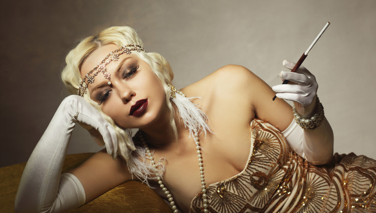 Kinky Party mit Sexgöttin Cleo: Heißer Sex auf der Spielwiese, Artikelbild